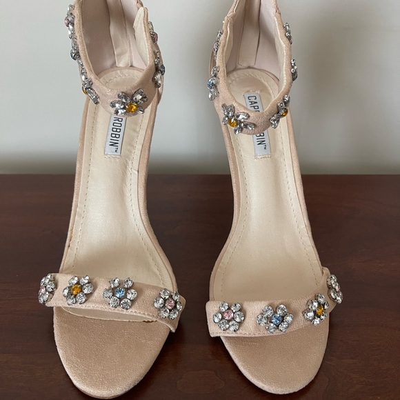 Beige rhinestone sandals - Picture 2 of 3